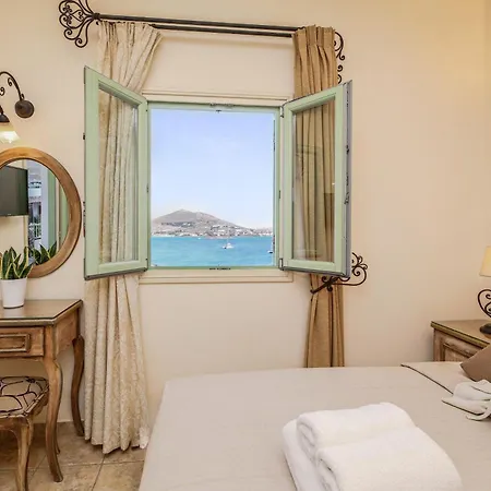 Isabella Apartment Naousa (Paros)