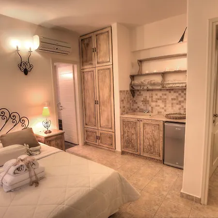 Apartment Isabella Naousa (Paros)