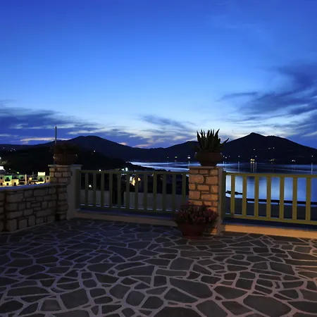 Isabella * Naousa (Paros)