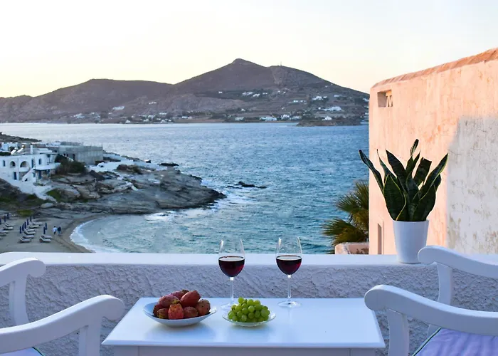 Isabella Naousa (Paros)