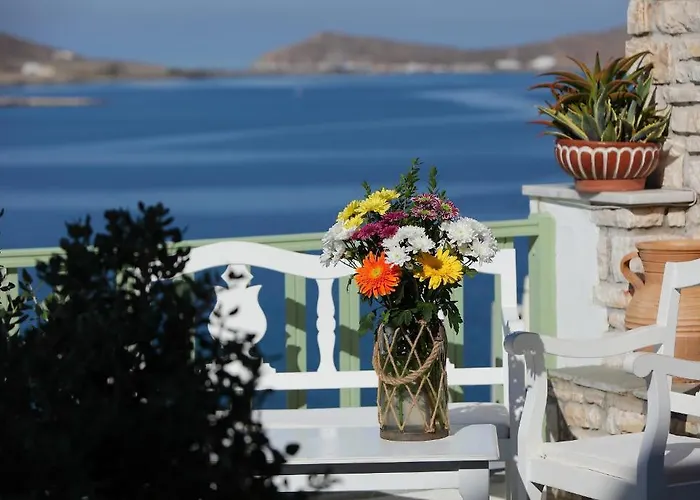 Isabella Naousa (Paros)